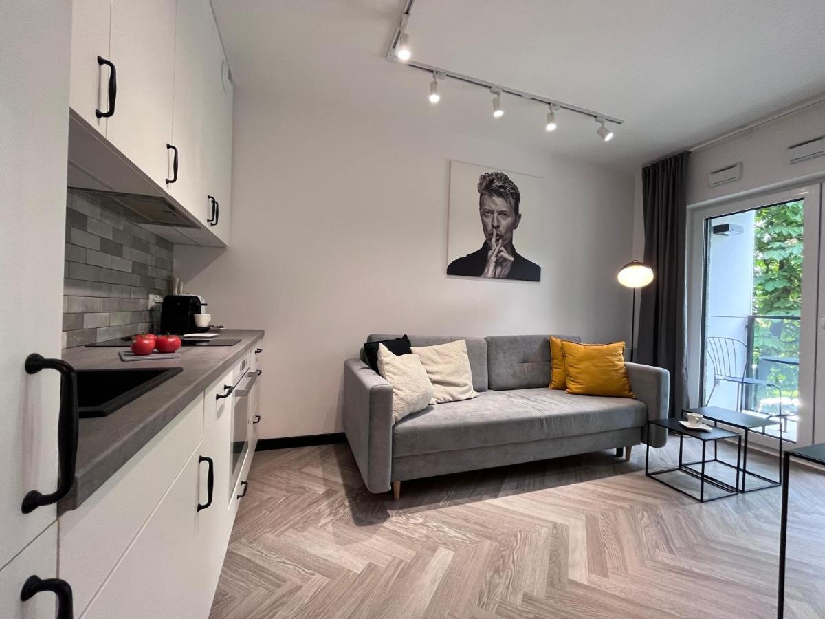 Apartamenty-wroc Ksiecia Witolda By The River *