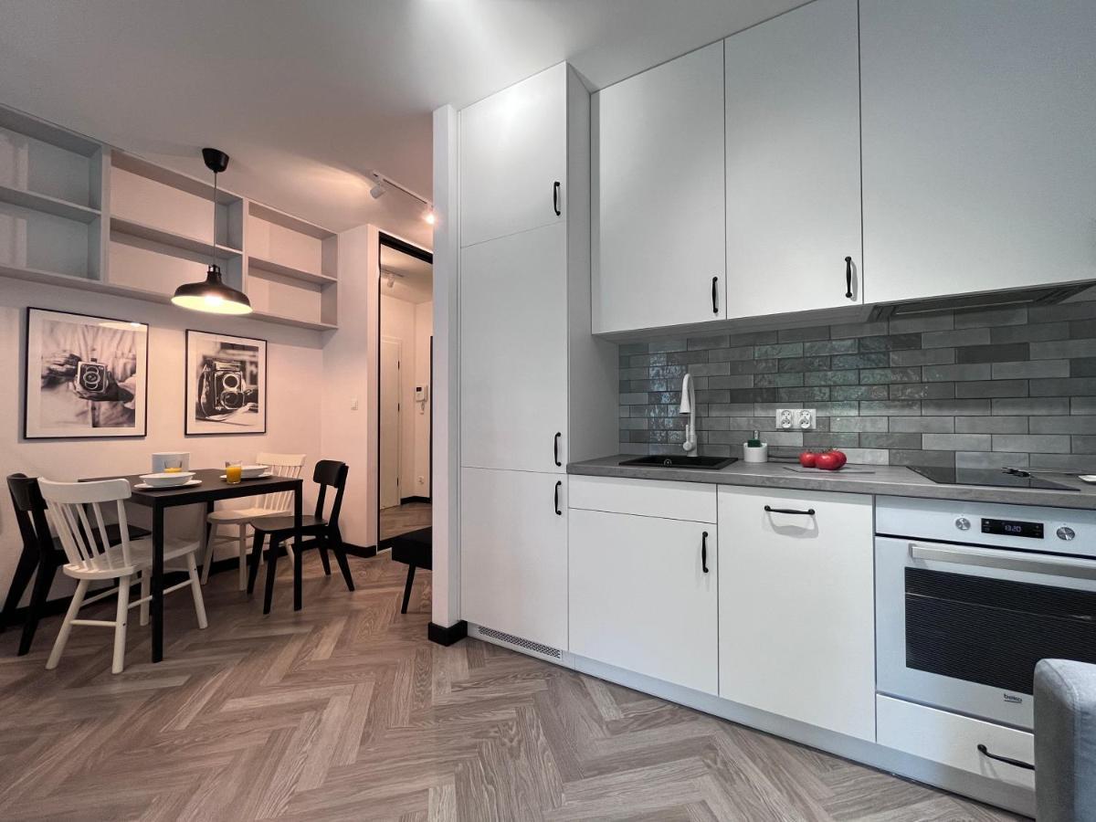 Apartamenty-wroc Ksiecia Witolda By The River Breslau