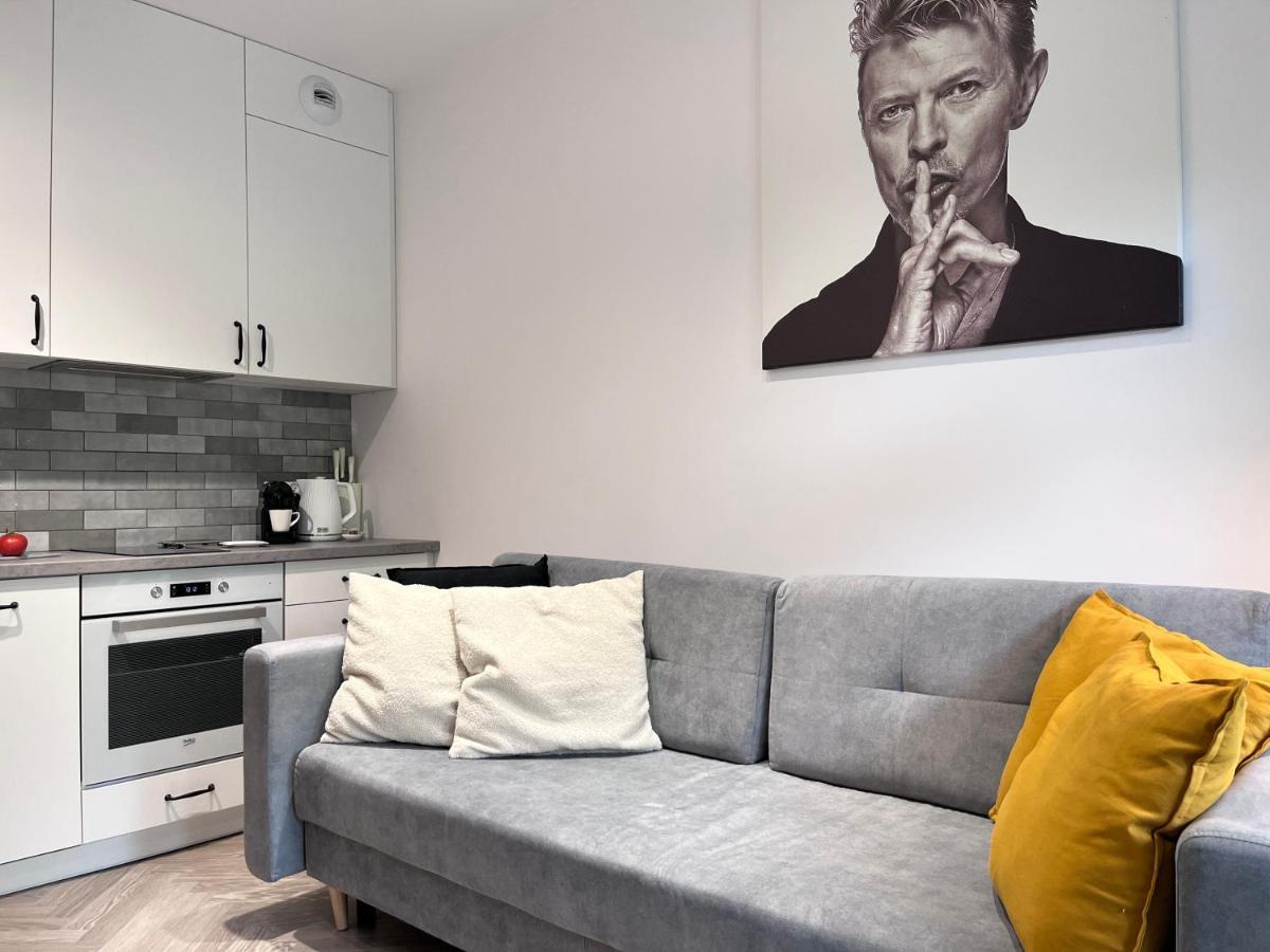 Apartamenty-wroc Ksiecia Witolda By The River *