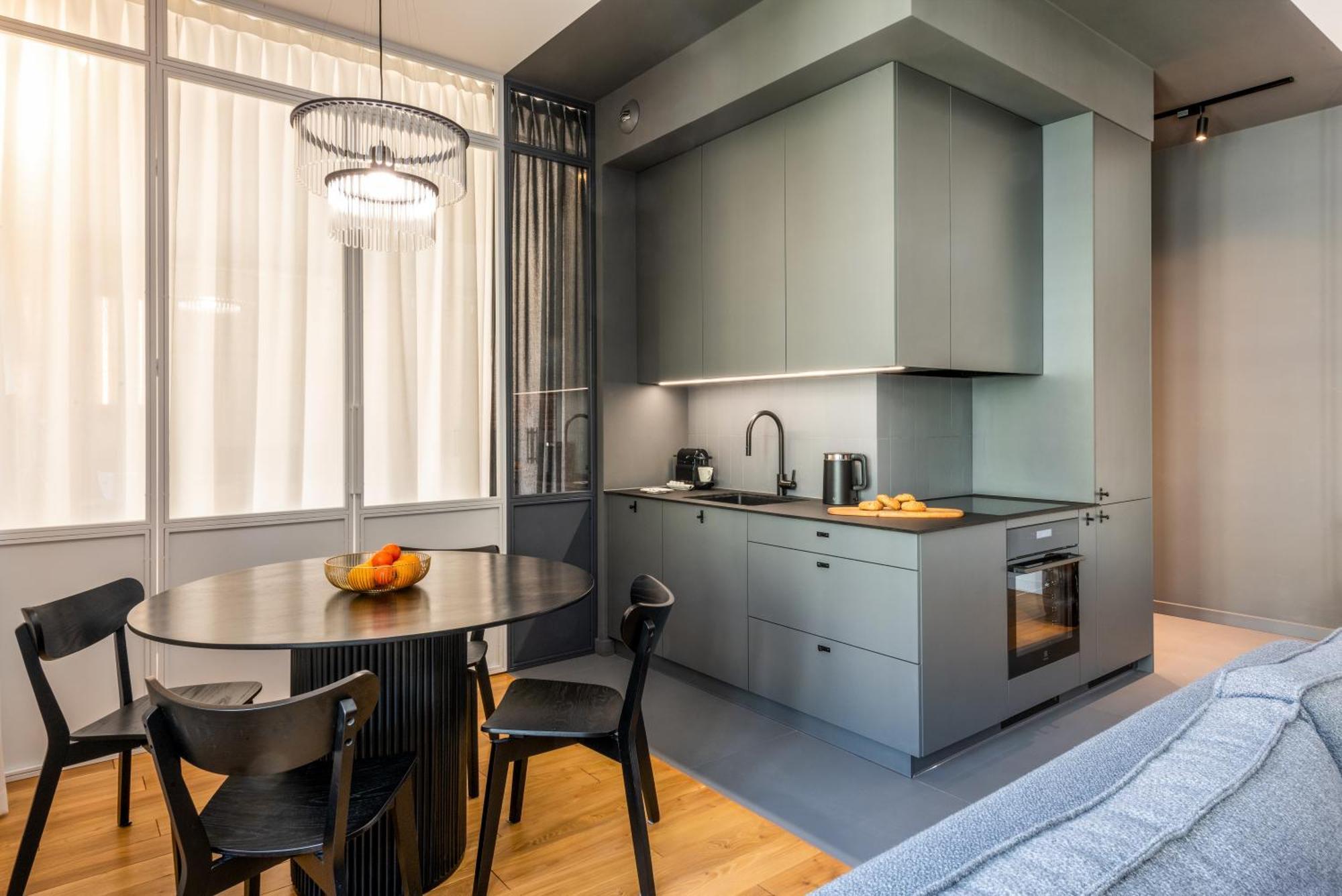 Apartment Apartamenty-wroc Ksiecia Witolda By The River Breslau