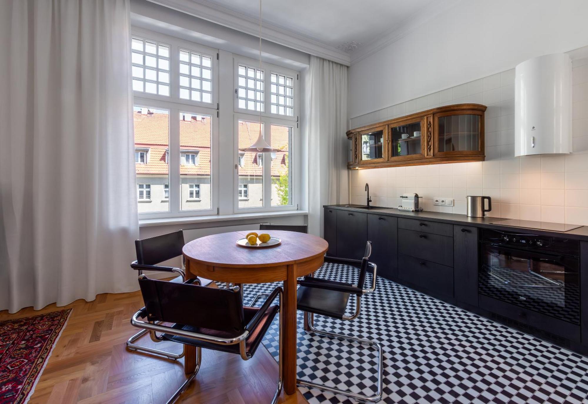 Apartment Apartamenty-wroc Ksiecia Witolda By The River Breslau